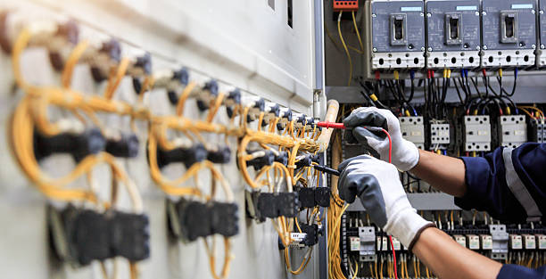 Professional Electrician technician working in Sugar Grove, IL